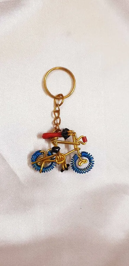 Handmade Cycle Keychain - Unique Wire Ar Keeraft Home Gifts — wholesale Keychains & Charms by the case