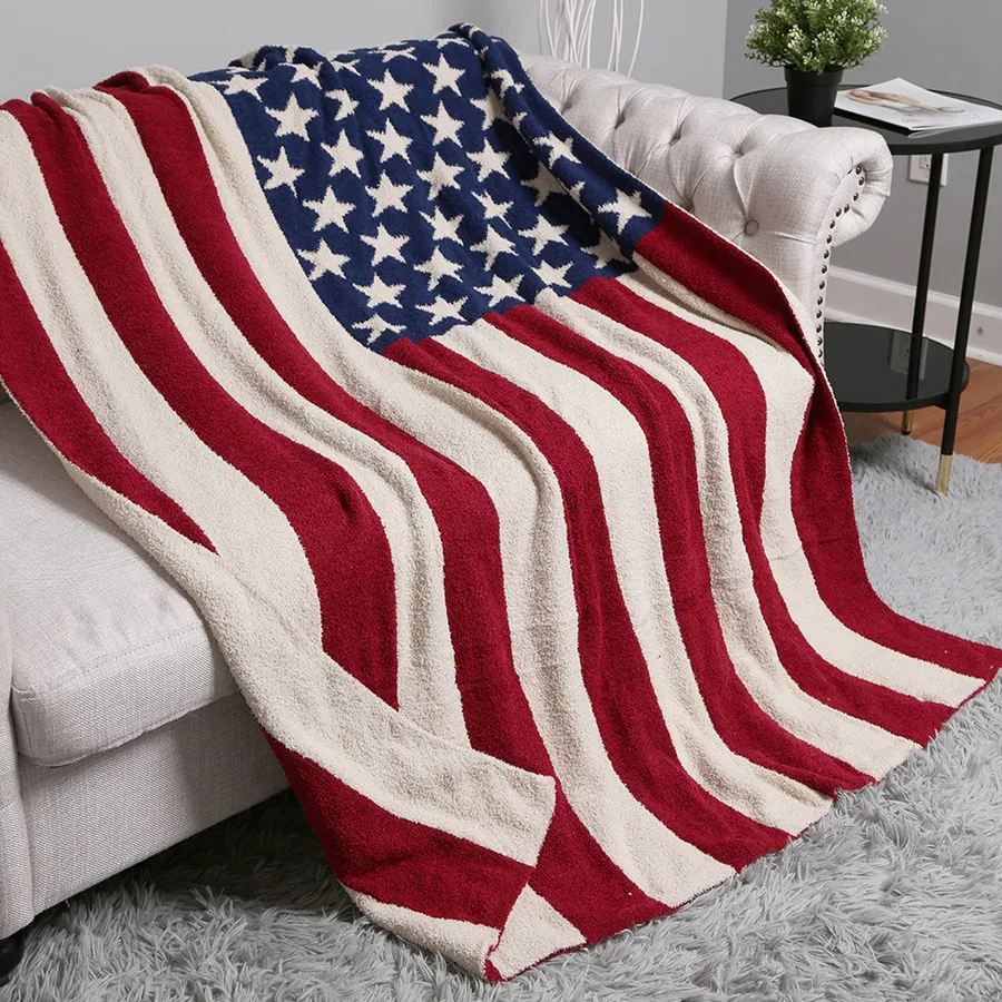 Fashionable American Flag Reversible Throw Blanket — wholesale Home & Décor by the case