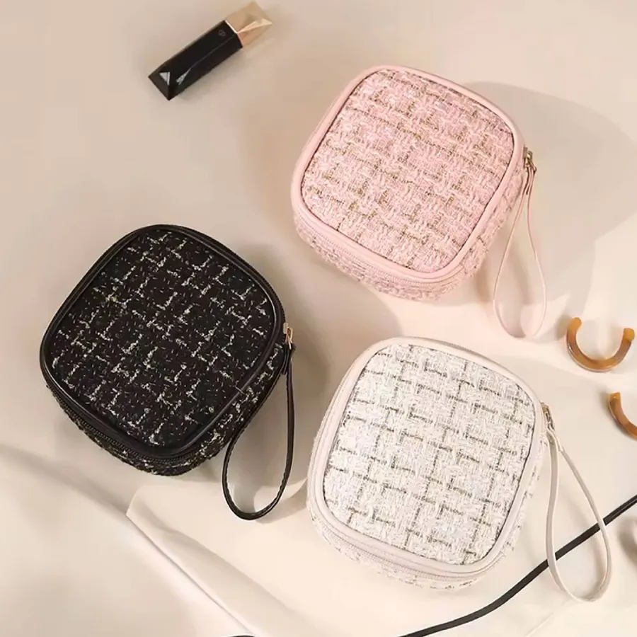 Wholesale Portable Cosmetic Pouch Bag with — wholesale Bags & Backpacks by the case