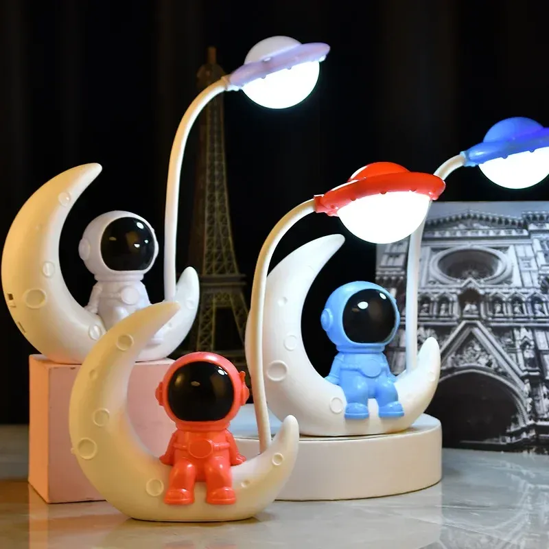 Creative Moon Lamp – Astronaut LED Desk Light — wholesale Home & Décor by the case