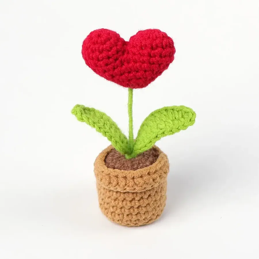 Heart Bloom Knit Pot Perfect gift — wholesale Tech & Gadgets by the case