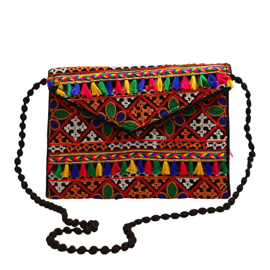 New Traditional Looking Round Leaf — wholesale Bags & Backpacks by the case
