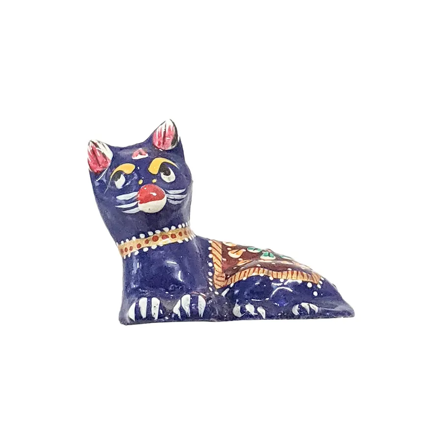 Smiling Cat Hand Painted Figurine — wholesale Home & Décor by the case