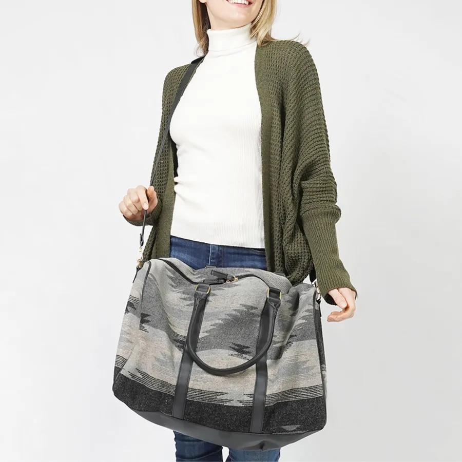 fashionable Aztec Patterned Duffle Tote Bag - Assorted — wholesale Bags & Backpacks by the case