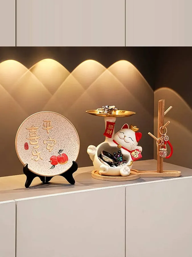 Lucky Cat Hallway Key Storage Home Decor — wholesale Home & Décor by the case