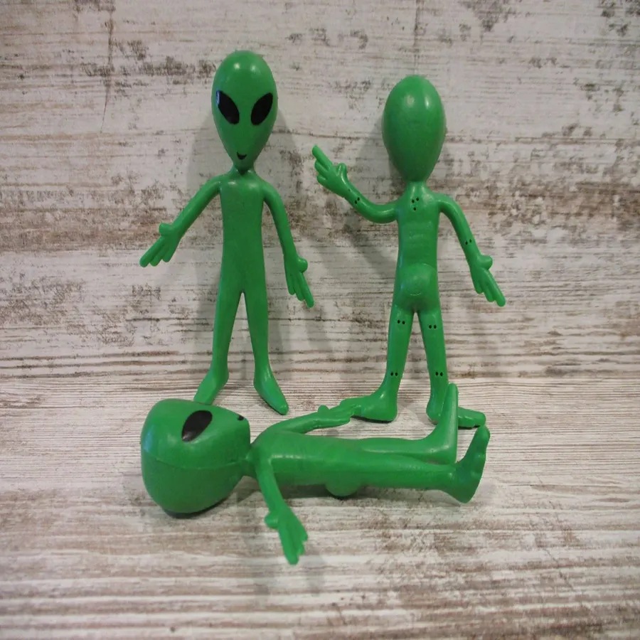 Wholesale Bendable Alien Kids Toys Flexible Fun Figurines — wholesale Home & Décor by the case